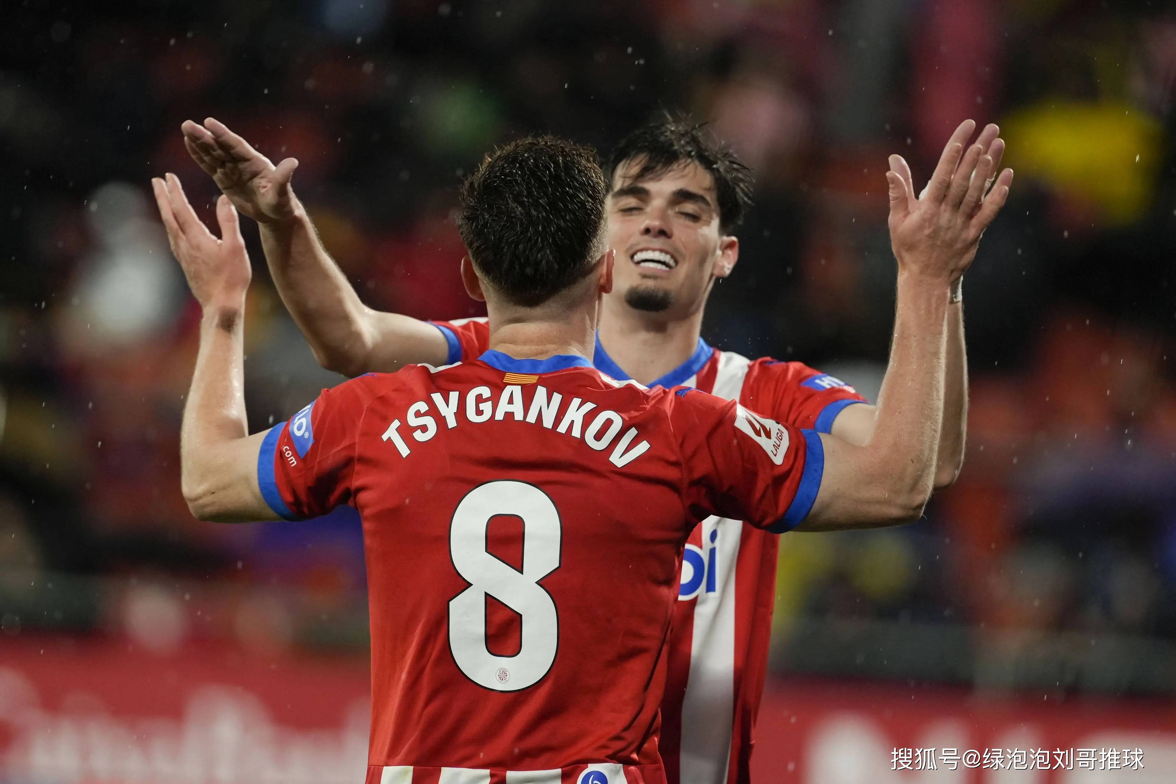 九游客户端 赛前塞维利亚复出首秀：意大利杯节点到来，质疑声仍在，身体对抗强度拉满